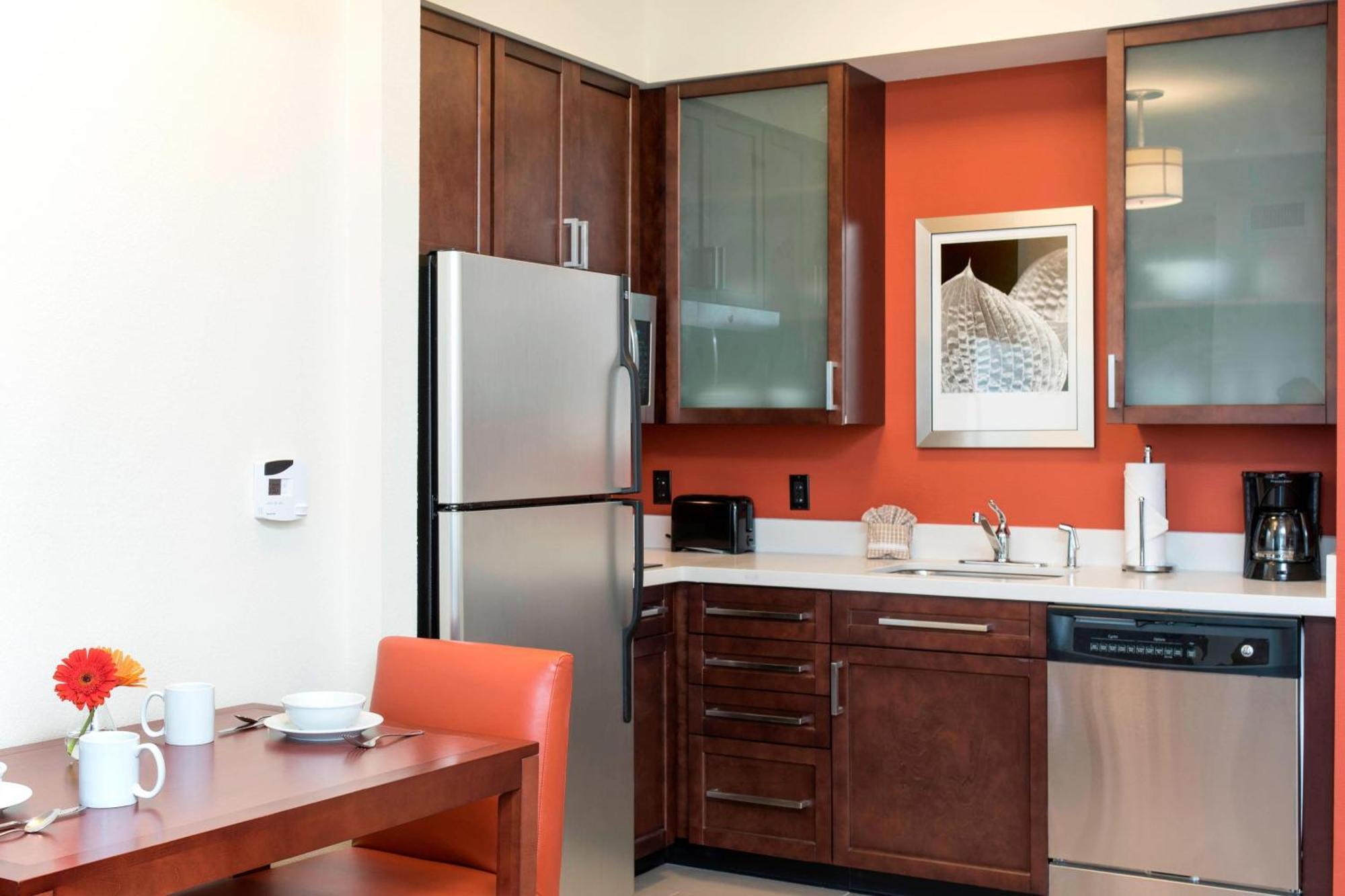 Residence Inn By Marriott Austin - University Area Екстериор снимка