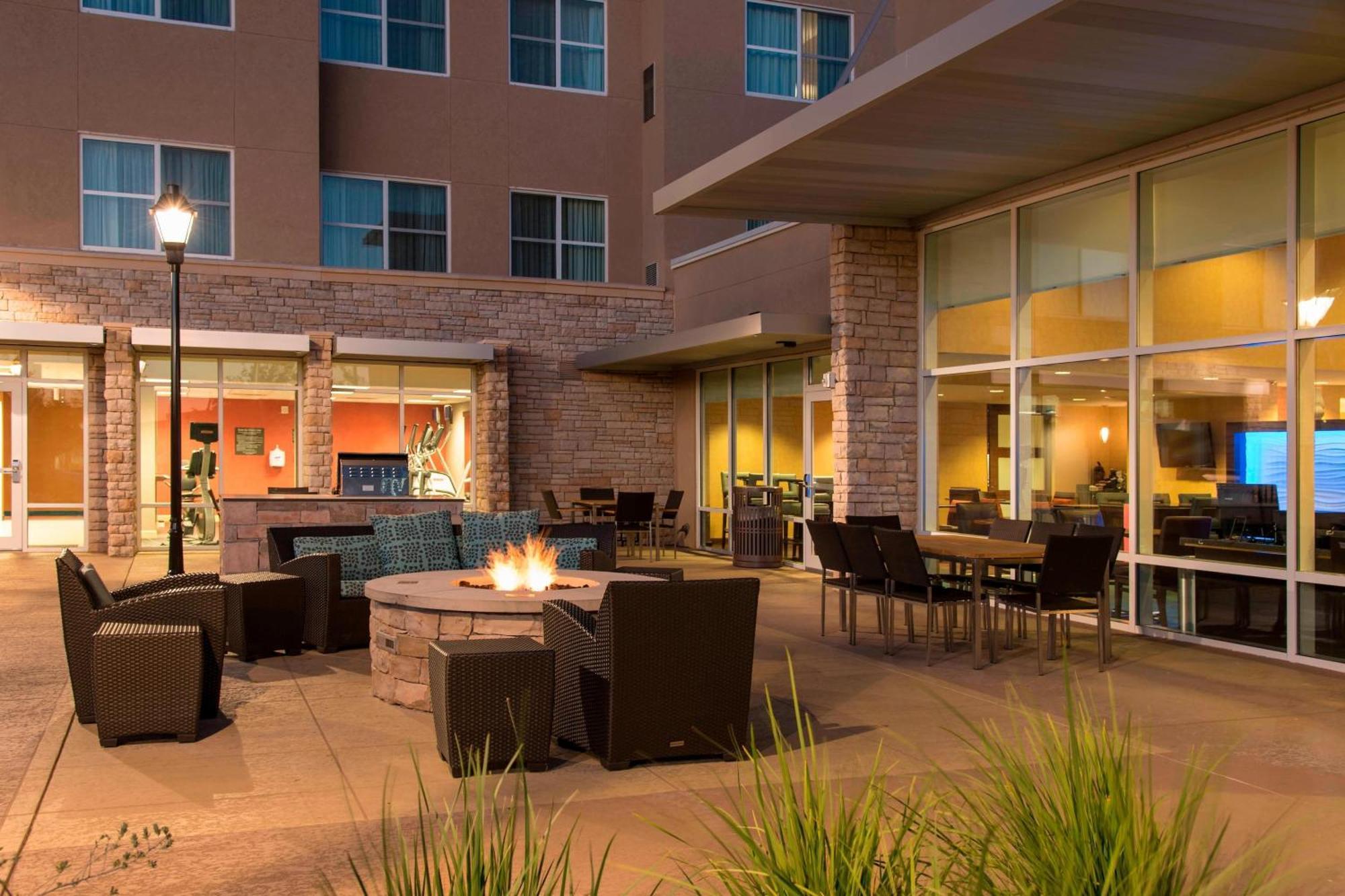 Residence Inn By Marriott Austin - University Area Екстериор снимка