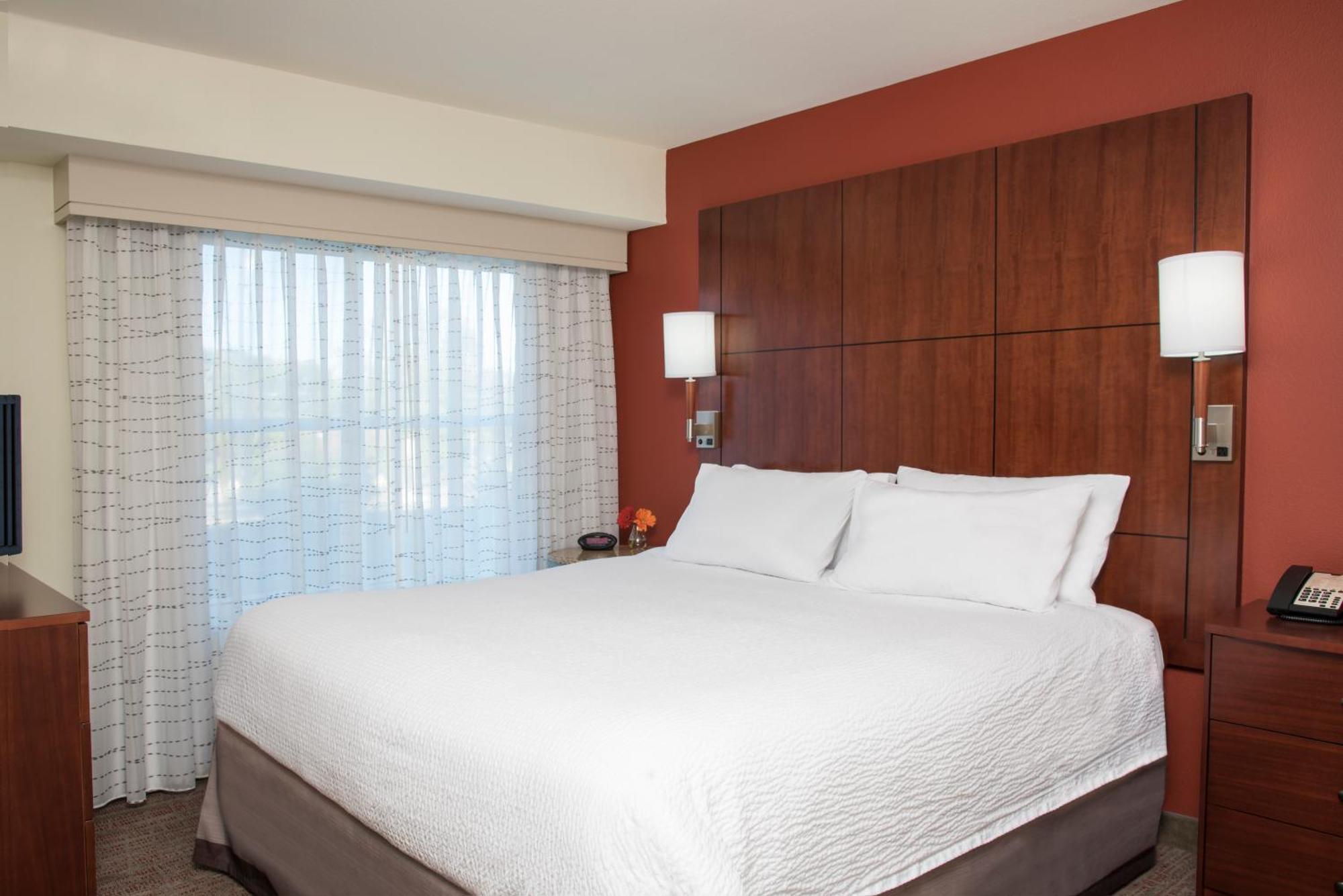 Residence Inn By Marriott Austin - University Area Екстериор снимка
